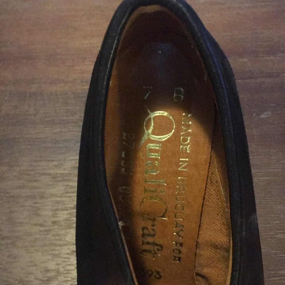 Shoes - Picture 4 of 6